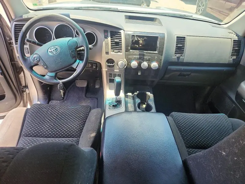 2013 TOYOTA TUNDRA CREWMAX SR5  