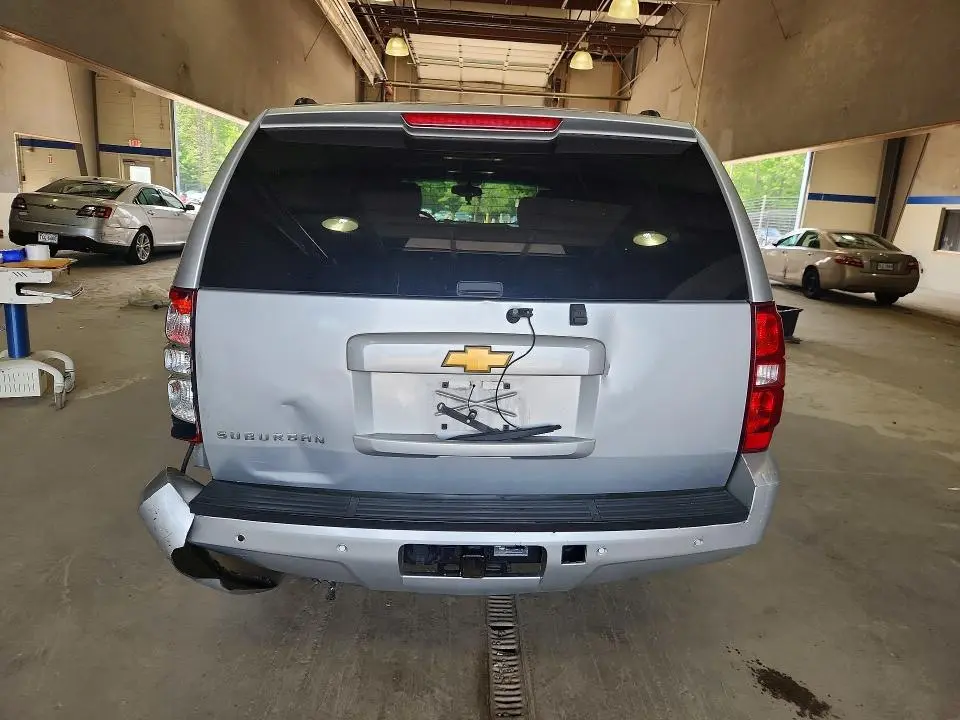 2013 CHEVROLET SUBURBAN K1500 LT  