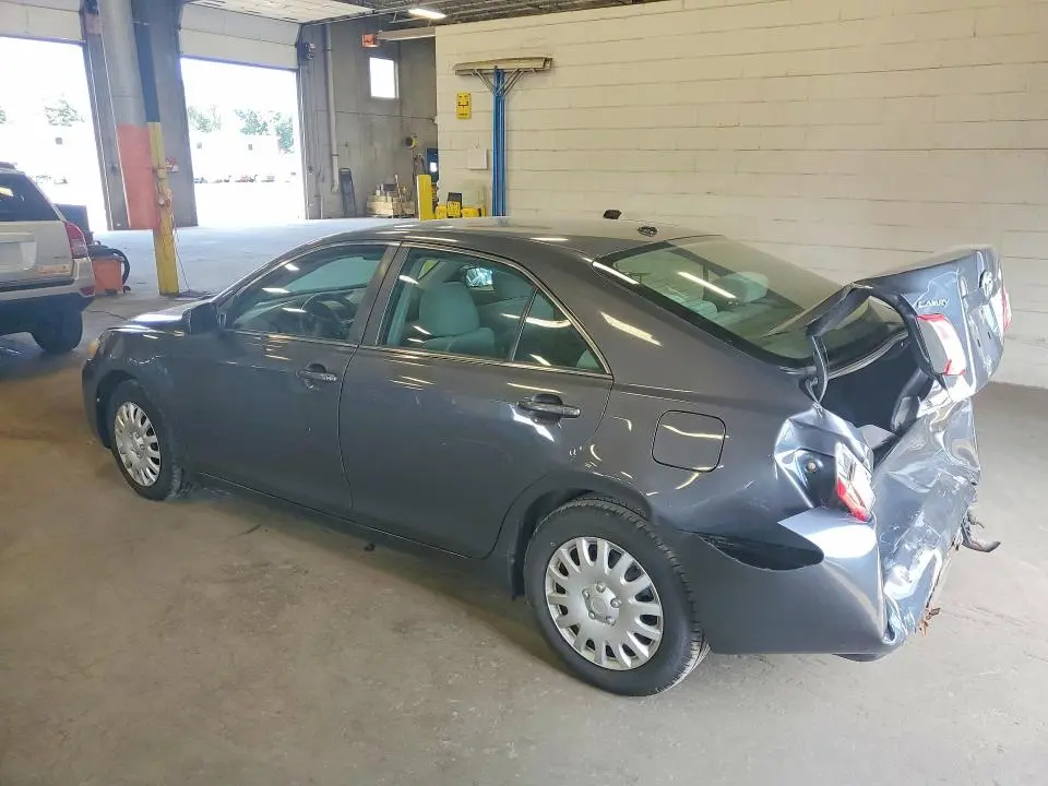 2011 TOYOTA CAMRY LE  