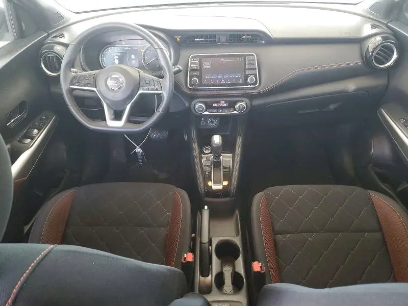 2019 NISSAN KICKS SR  