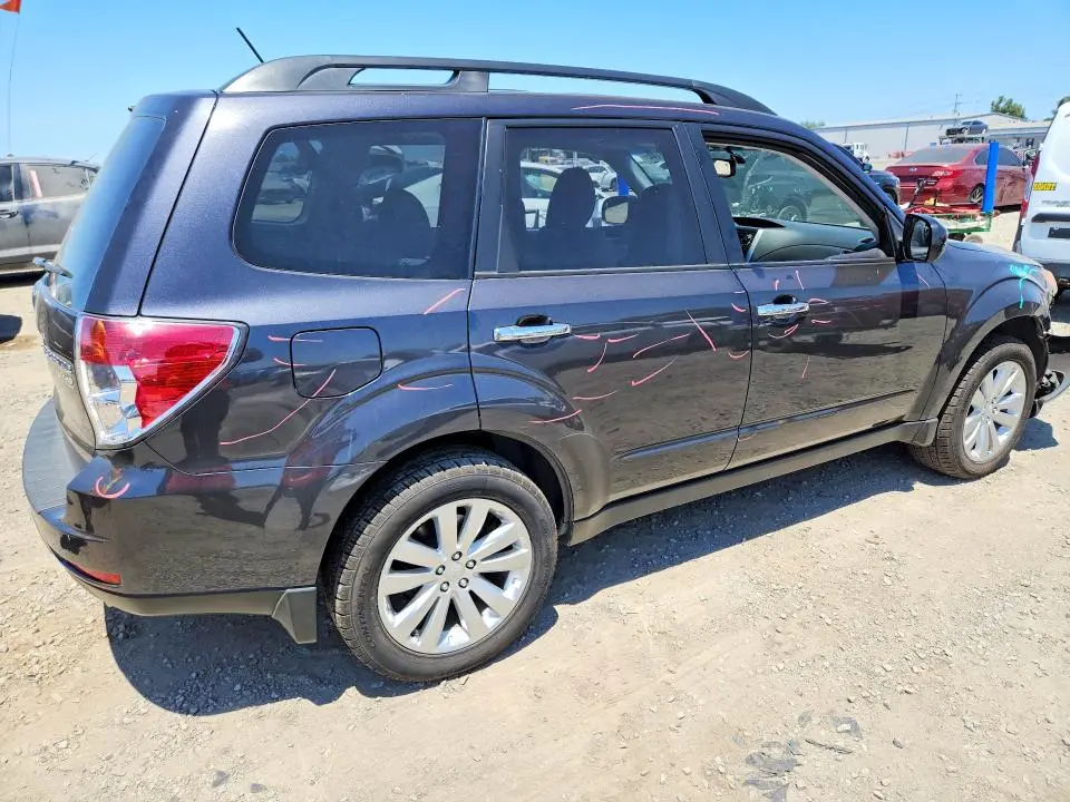 2011 SUBARU FORESTER LIMITED  