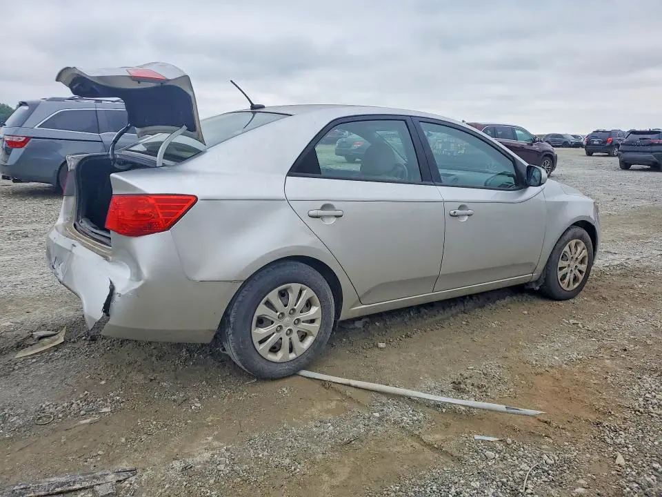 2010 KIA FORTE LX  