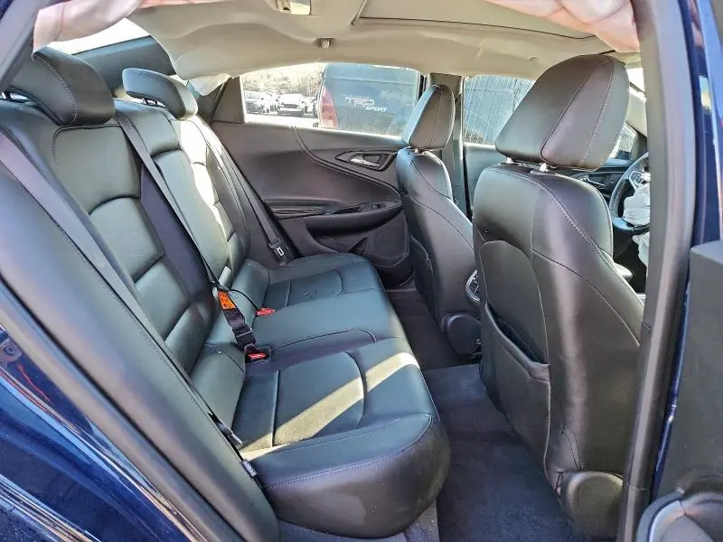 2017 CHEVROLET MALIBU LT  