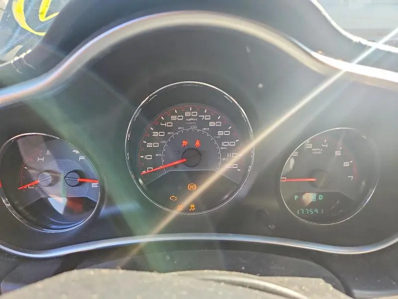 2014 DODGE AVENGER SE  