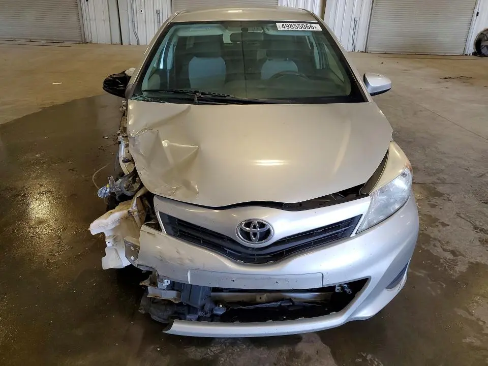 2012 TOYOTA YARIS 5-DOOR LE  