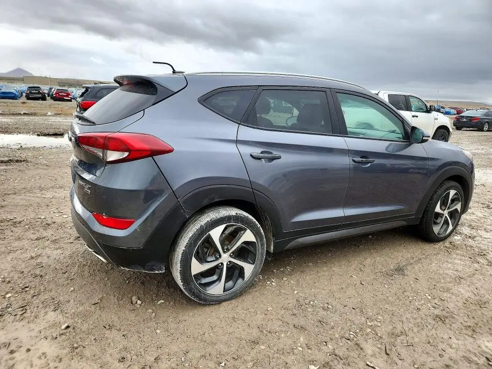 2016 HYUNDAI TUCSON SPORT  