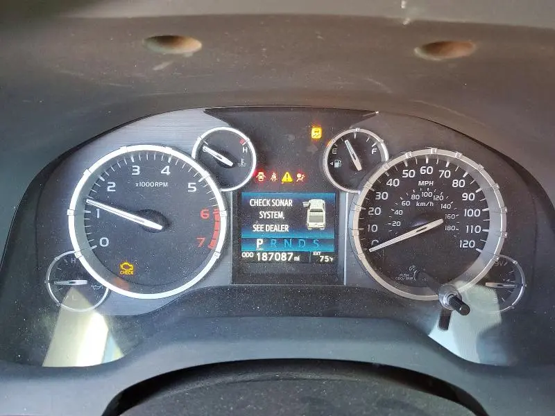 2016 TOYOTA TUNDRA SR5  