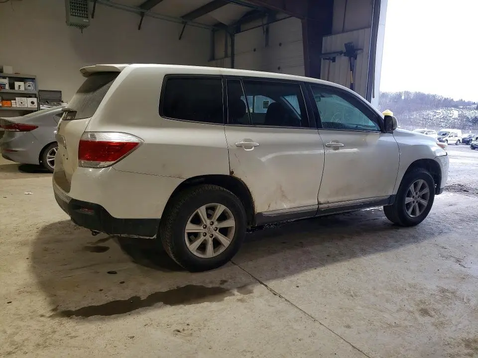 2013 TOYOTA HIGHLANDER BASE  