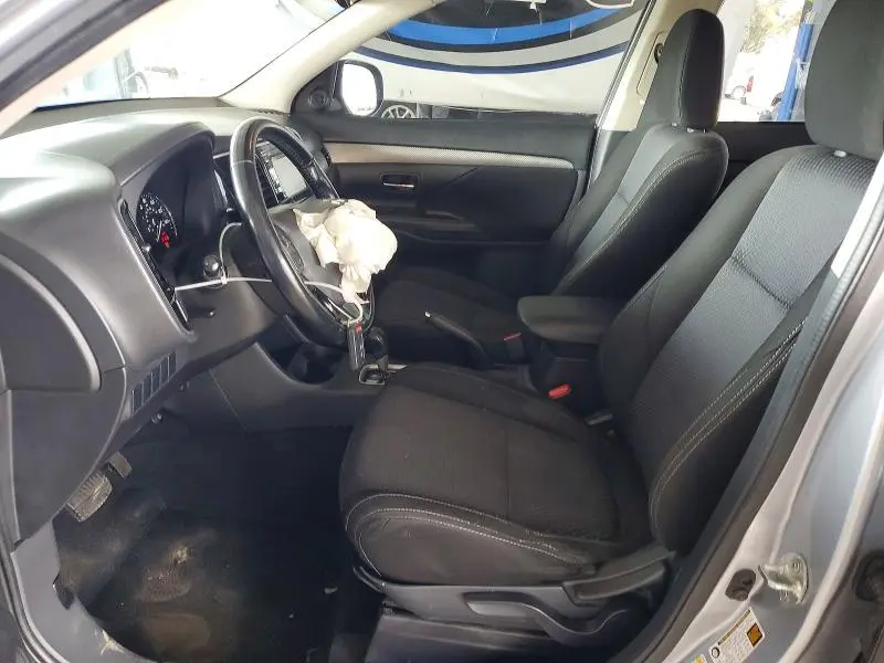 2016 MITSUBISHI OUTLANDER SE  