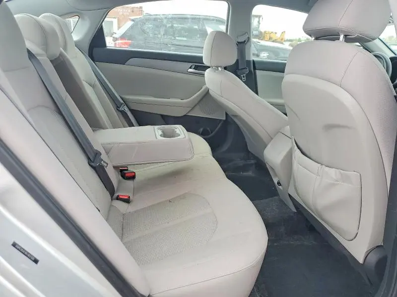 2019 HYUNDAI SONATA SE  