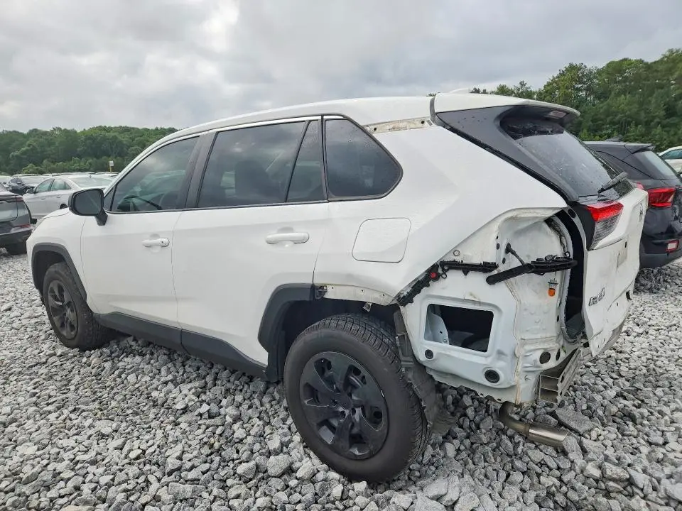2022 TOYOTA RAV4 LE  