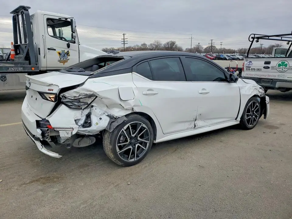 2025 NISSAN SENTRA SR  