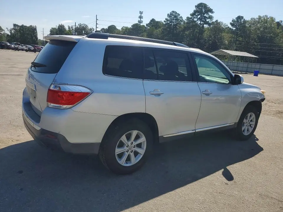 2012 TOYOTA HIGHLANDER BASE  