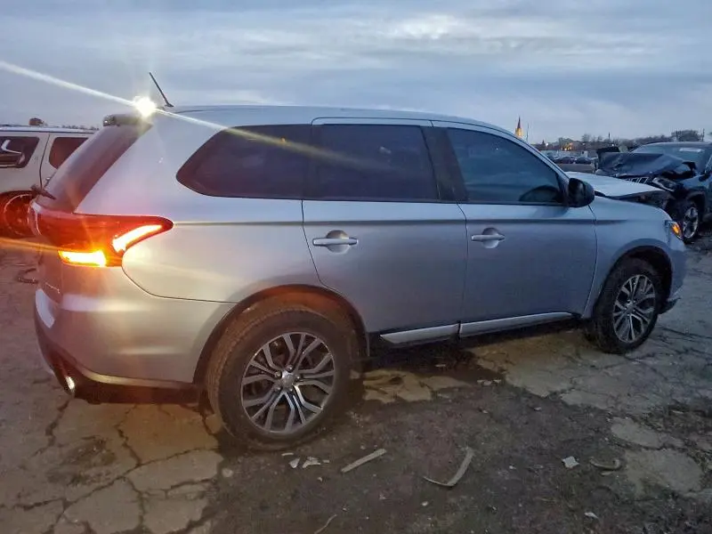 2016 MITSUBISHI OUTLANDER SE  