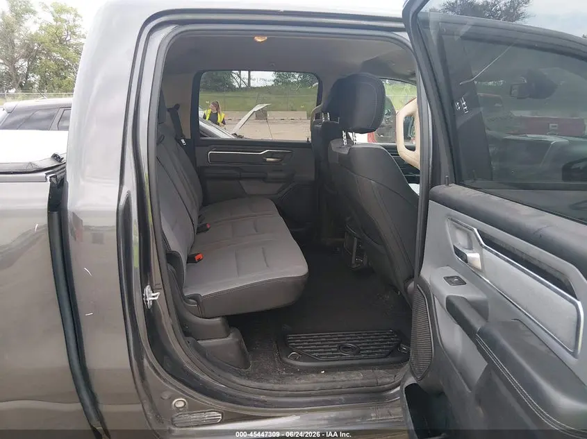 2019 RAM 1500 BIG HORN/LONE STAR  4X4 5'7 BOX
