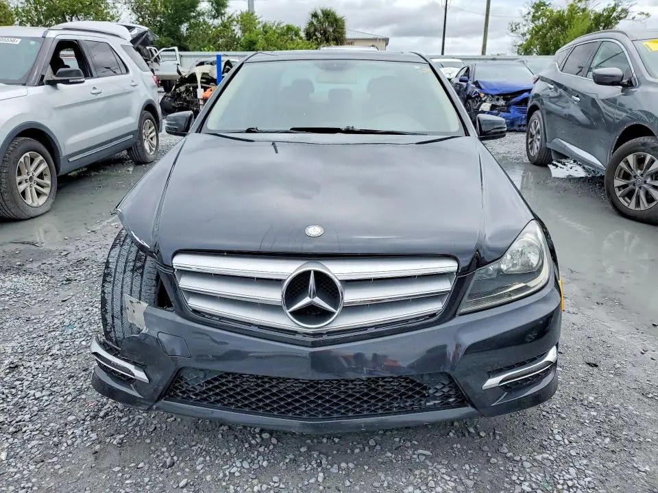 2012 MERCEDES-BENZ C 250  