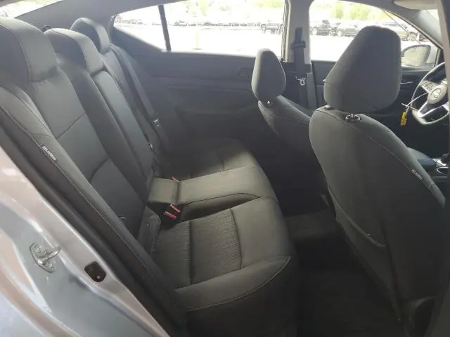 2023 NISSAN ALTIMA SV  