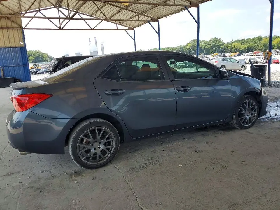 2018 TOYOTA COROLLA SE  