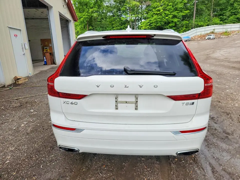 2018 VOLVO XC60 T5 INSCRIPTION  