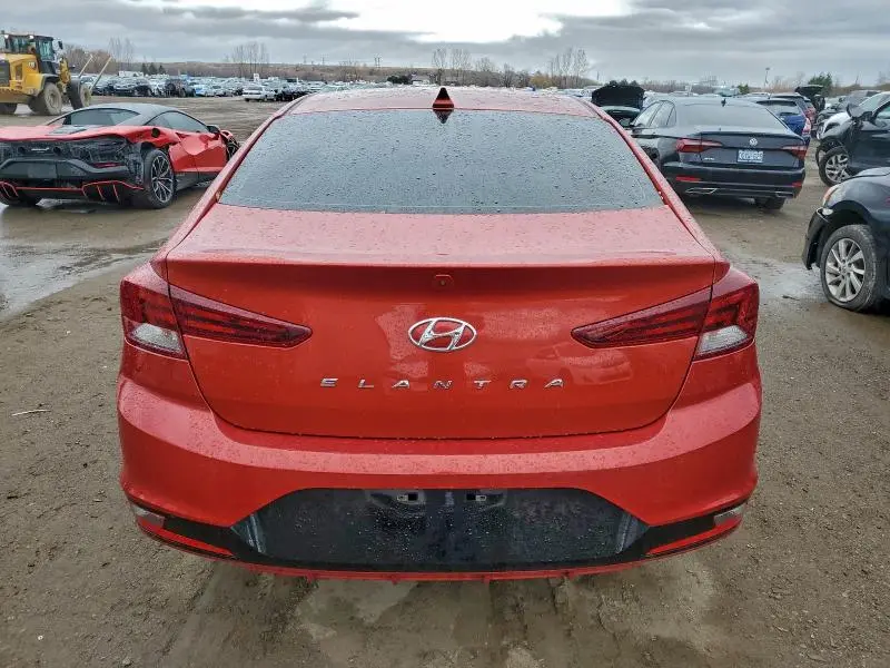 2019 HYUNDAI ELANTRA SEL  