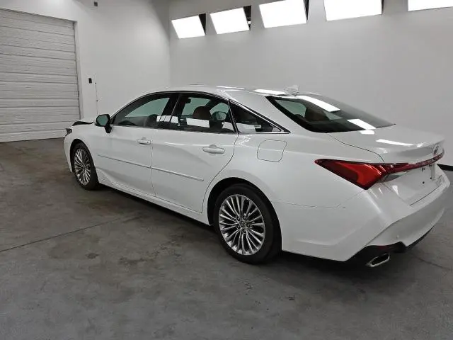 2022 TOYOTA AVALON LIMITED  