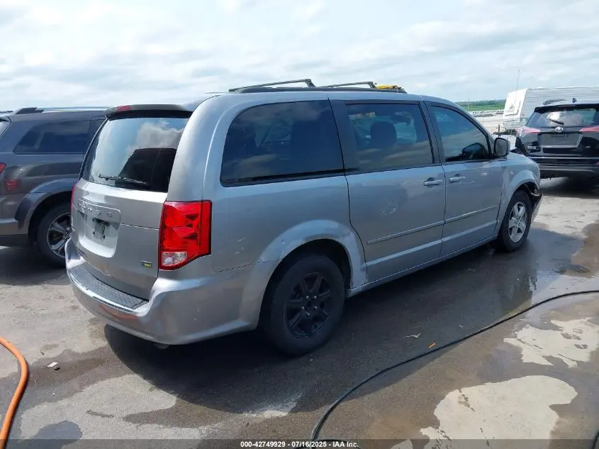 2013 DODGE GRAND CARAVAN SXT