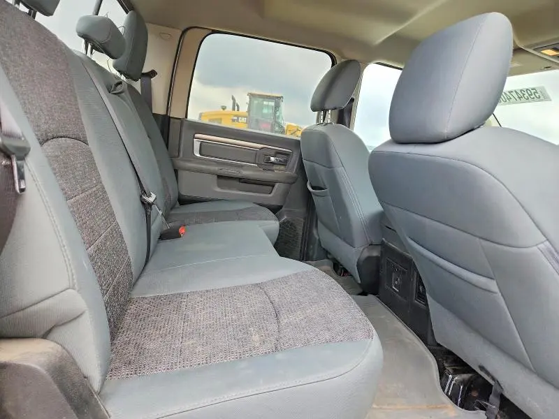 2017 RAM 1500 SLT  