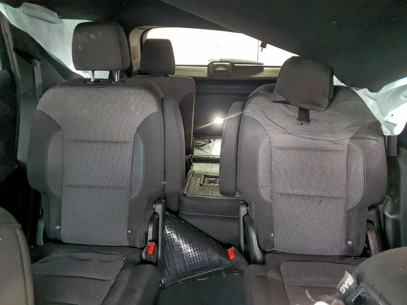 2022 CHEVROLET TRAVERSE LT  