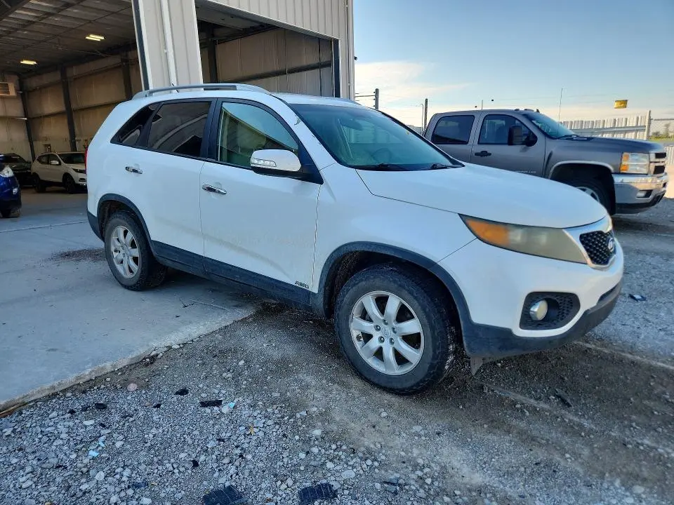 2011 KIA SORENTO   