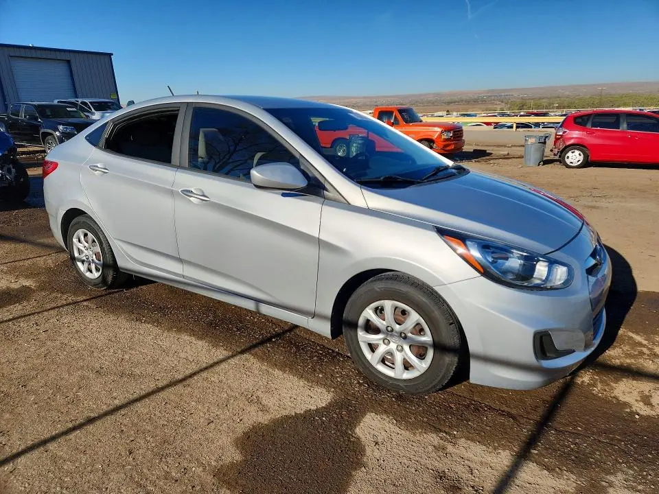 2014 HYUNDAI ACCENT GLS  