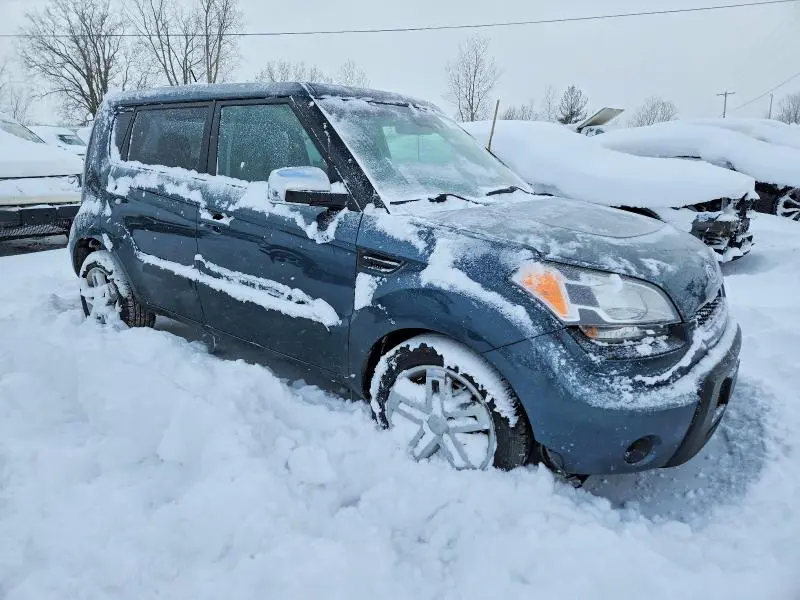 2011 KIA SOUL +  
