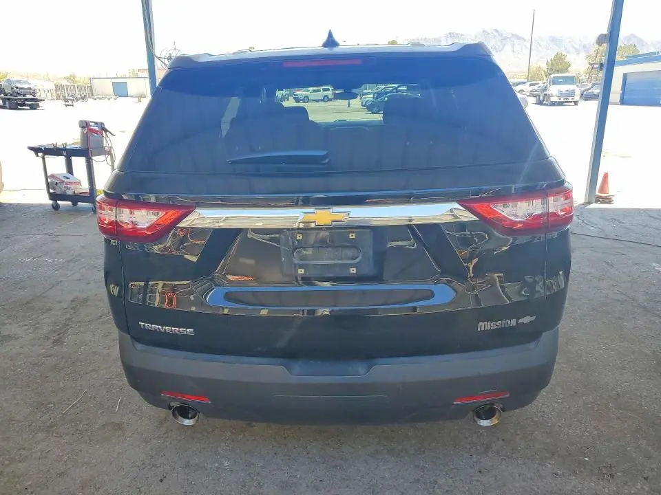 2019 CHEVROLET TRAVERSE LS  