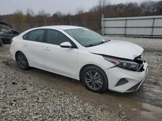 2023 KIA FORTE LX  