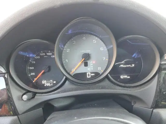 2016 PORSCHE MACAN S