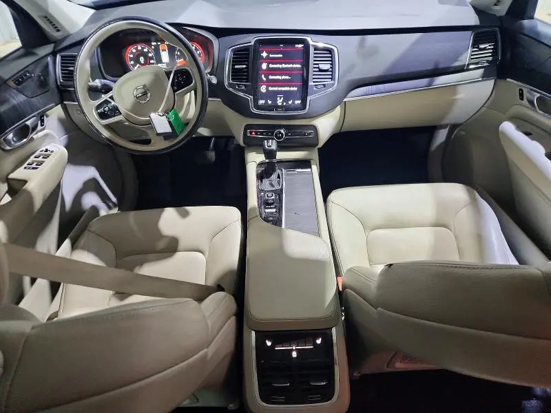 2020 VOLVO XC90 T5 MOMENTUM  