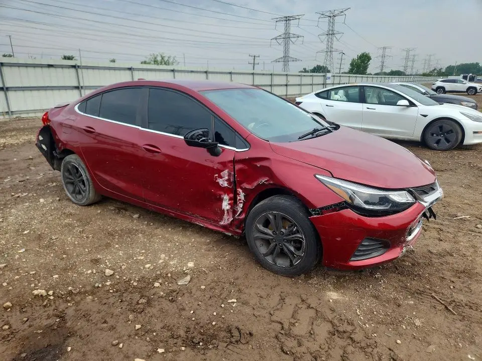 2019 CHEVROLET CRUZE LT  