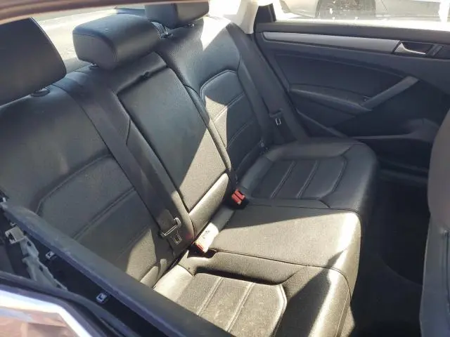 2014 VOLKSWAGEN PASSAT SE  
