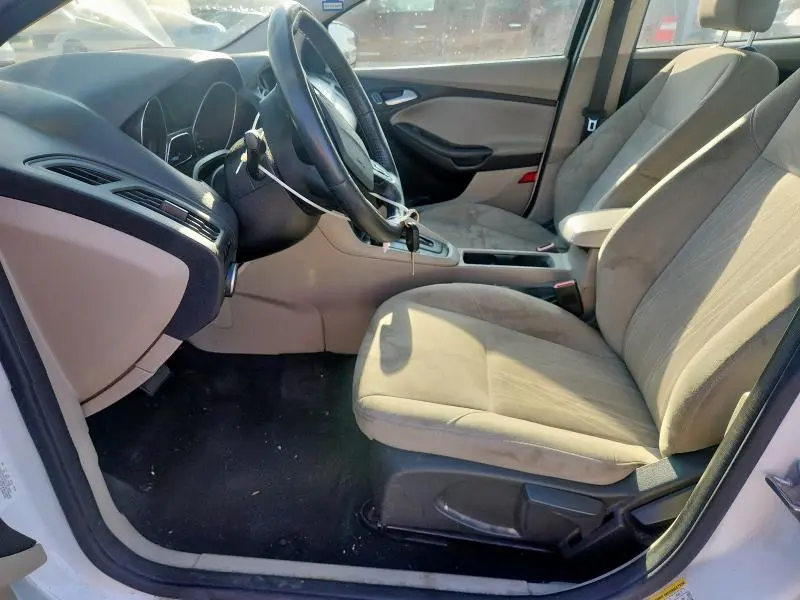 2017 FORD FOCUS SE  