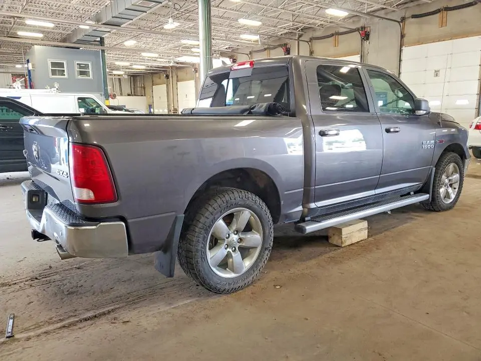 2018 RAM 1500 SLT  
