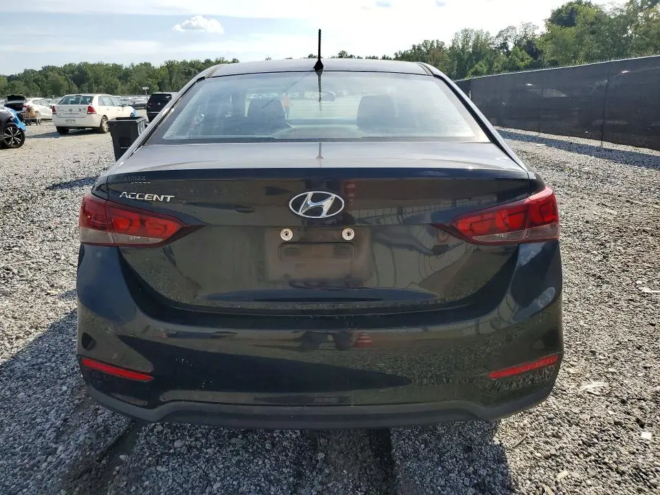 2018 HYUNDAI ACCENT SE  