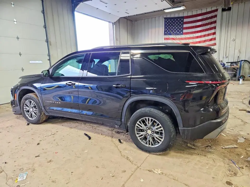 2024 CHEVROLET TRAVERSE LT  