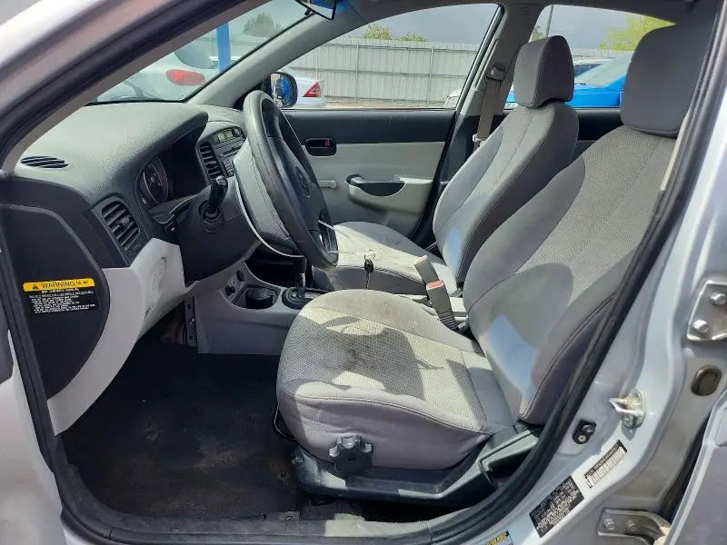 2010 HYUNDAI ACCENT GLS  
