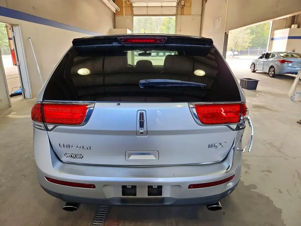 2011 LINCOLN MKX   