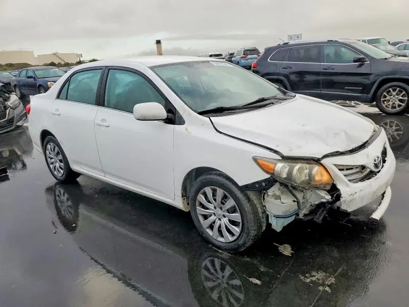 2013 TOYOTA COROLLA BASE  