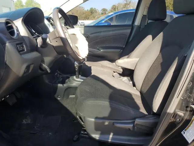 2019 NISSAN VERSA S