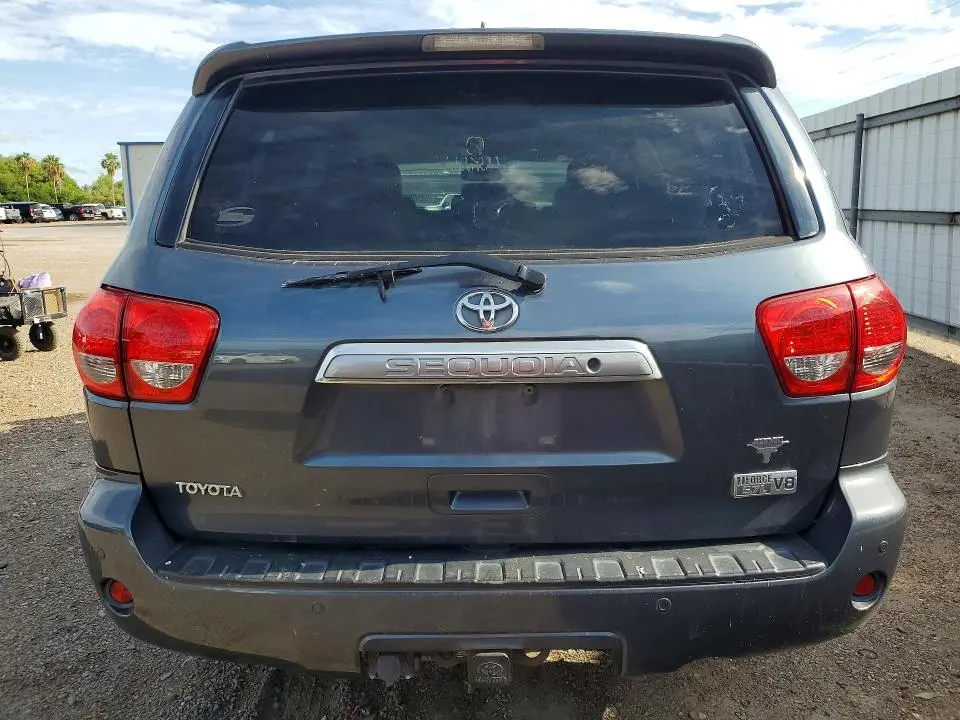 2010 TOYOTA SEQUOIA LIMITED  