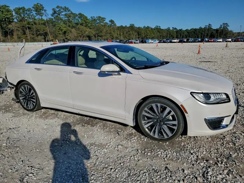 2019 LINCOLN MKZ RESERVE II  