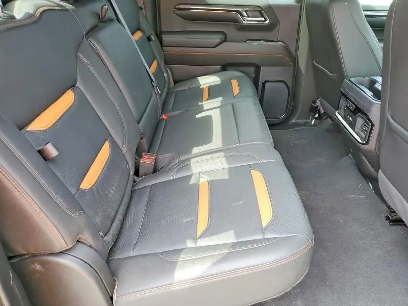 2024 GMC SIERRA K1500 AT4  