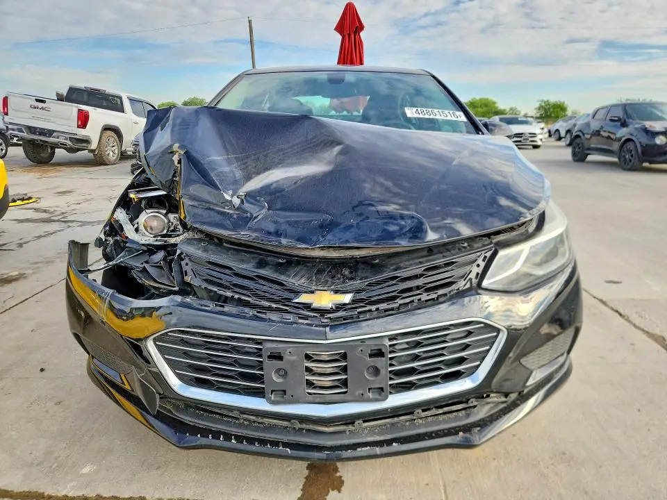 2017 CHEVROLET CRUZE LT  