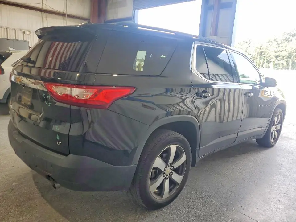 2020 CHEVROLET TRAVERSE LT  